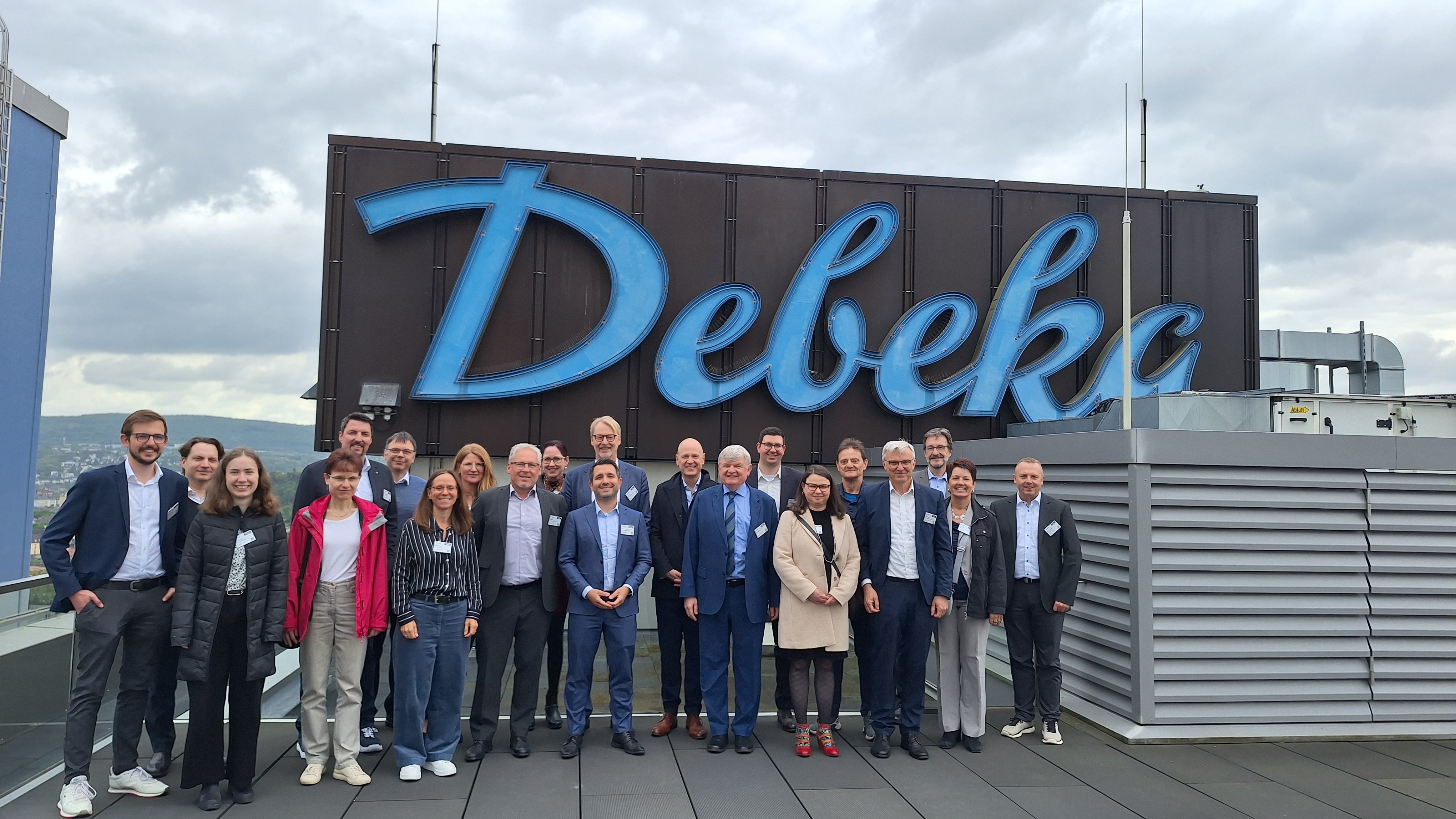 Gruppenfoto: Der VM4K zur Gast bei der Debeka in Koblenz